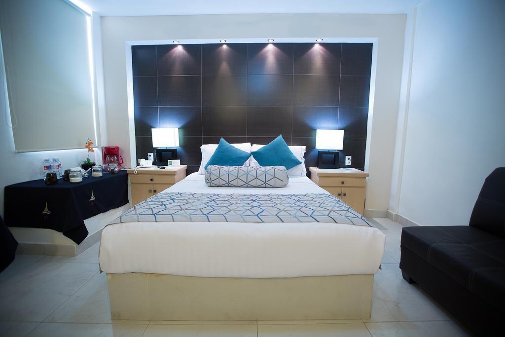 Hotel La Torre San Francisco Сан-Франциско-дель-Ринкон Экстерьер фото